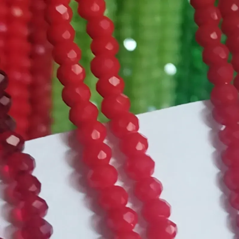 Swarosvki rojo 4 mm