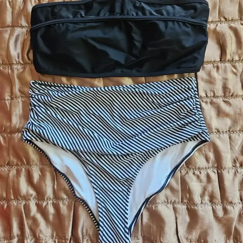 Bikini de rayas