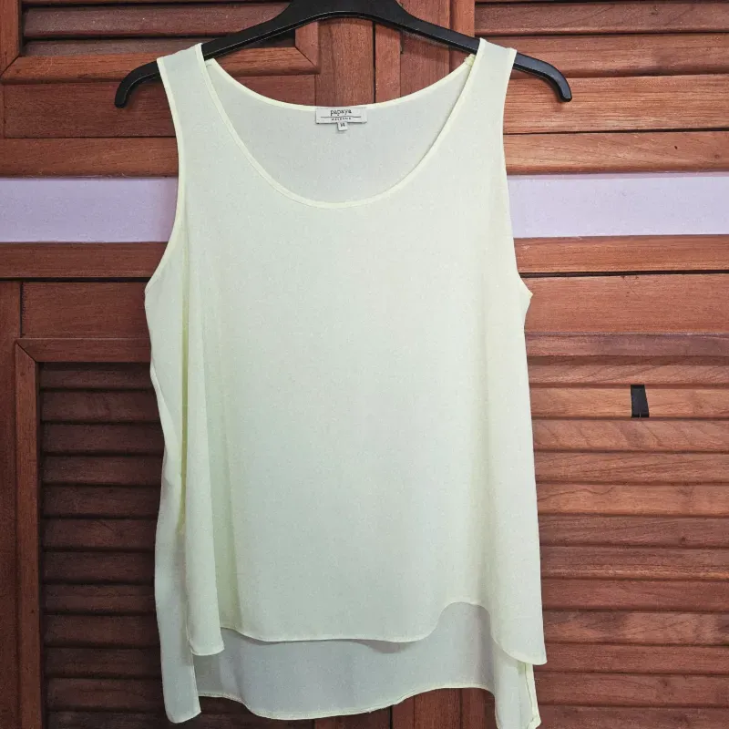 Blusa amarilla transparente