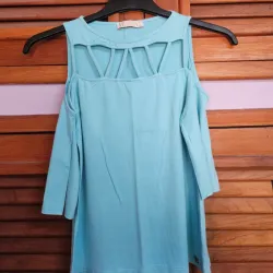 Blusa azul de manguitas