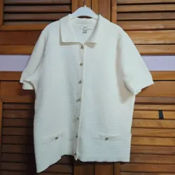 Blusa blanca de cuello