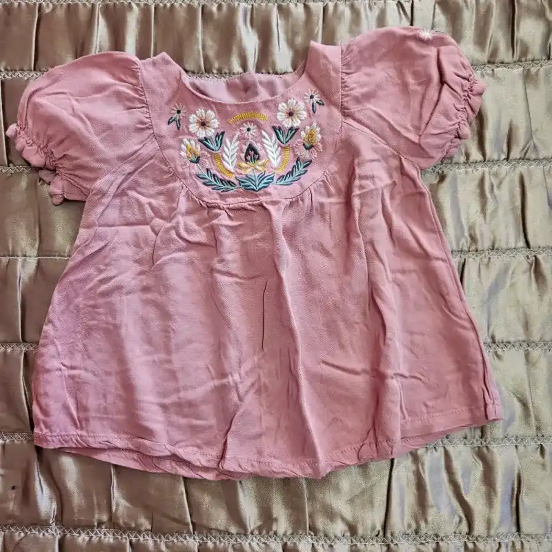 Blusa de niña