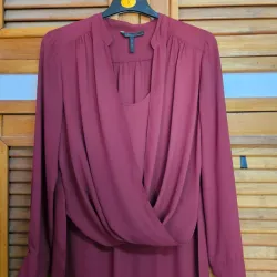 Blusa rojo vino de mangas largas