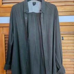 Camisa de mangas verde