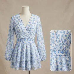 Mono blanco y azul de mangas