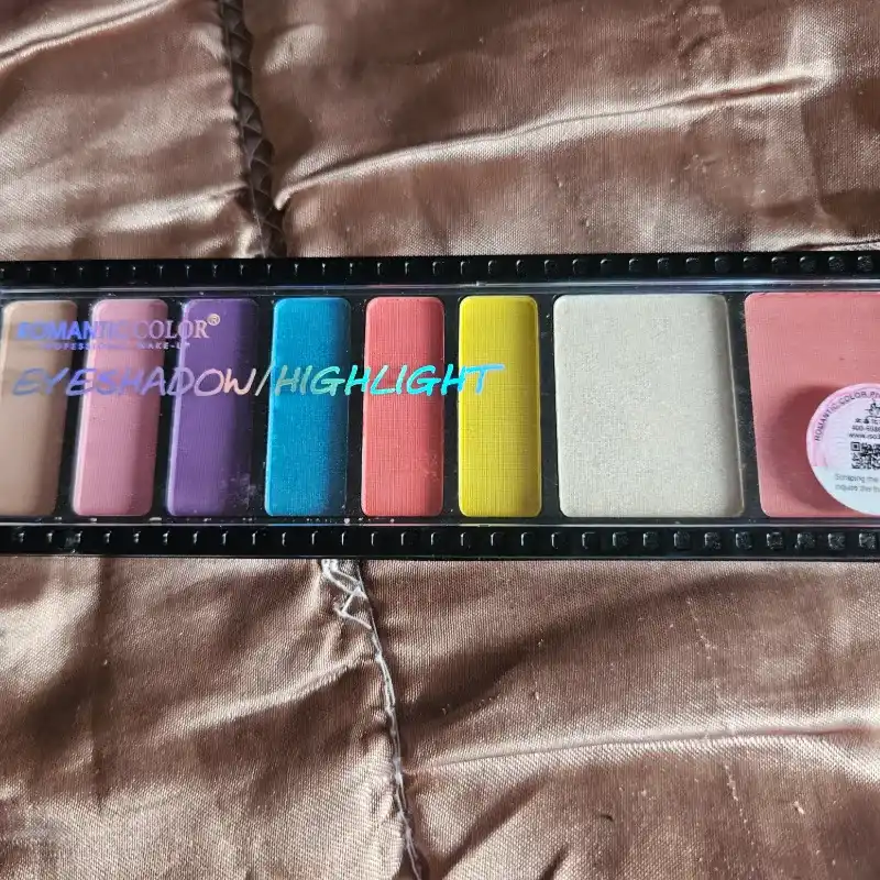 Paleta de sombras pequeña