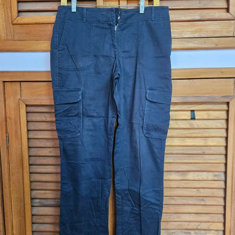 Pantalon negro con bolsillos