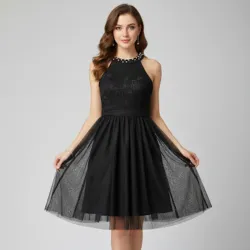 Vestido negro de vuelo