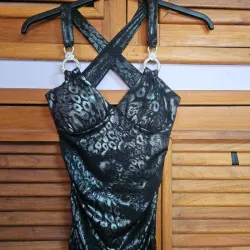 Blusa satinada cruzada atras