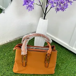 Cartera marrón