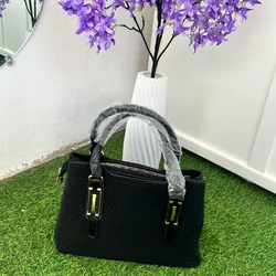 Cartera negra