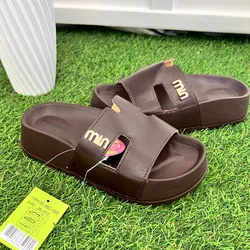 Sandalias altas marrón oscuro