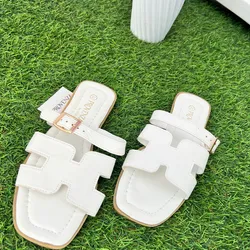 Sandalias bajitas blancas
