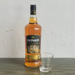 Whisky 100 Pipers