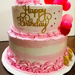 Pastel 🎂 2 niveles 80 porciones 