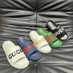 Chancletas Gucci 