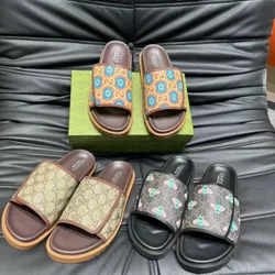 Chancletas Gucci 