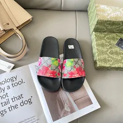 Chancletas Gucci 