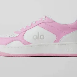 Tenis alo