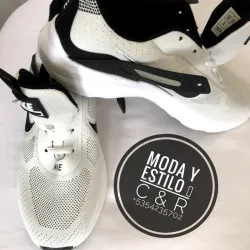 Nike ( Blancos )