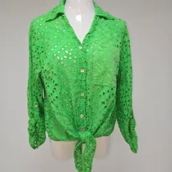 Blusa verde acanalada de mangas
