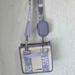 Cartera Steve Madden morada y blanca pequeña 