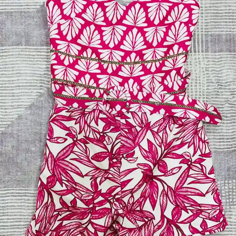 Monito estrapless con cinto estampado rosado