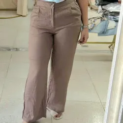 Pantaloneta de lino carmelita