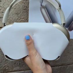 AirPods Max