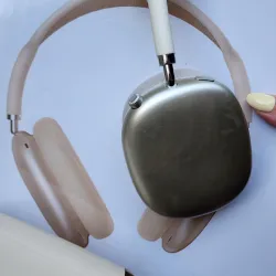 AirPods Max Premium