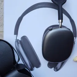 AirPods Max Premium