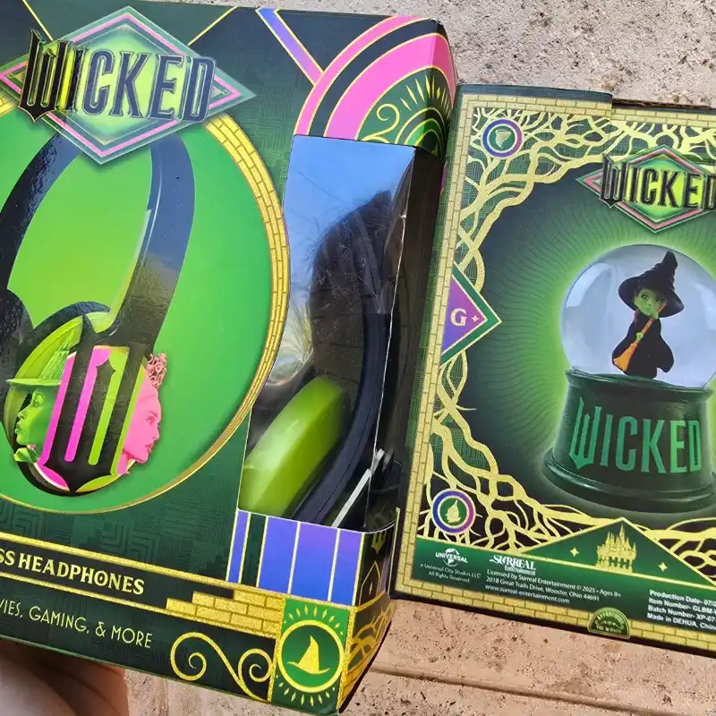 Combo Cascos + Bola de Nieve Wicked