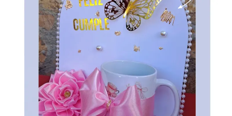 Base con jarra y Flor eterna(Dalia)