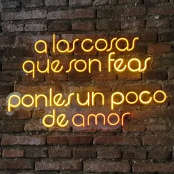Cartel Neón Flex con base de acrílico transparente