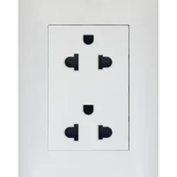 Tomacorriente universal 15V