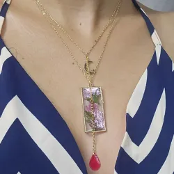 Colección MoonBell dorada en resina. Collar 3