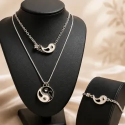 Conjunto del Ying y el Yang