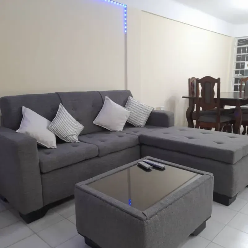 Juego de muebles con mesa centro 