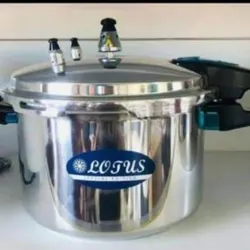Olla de Presión marca LOTUS