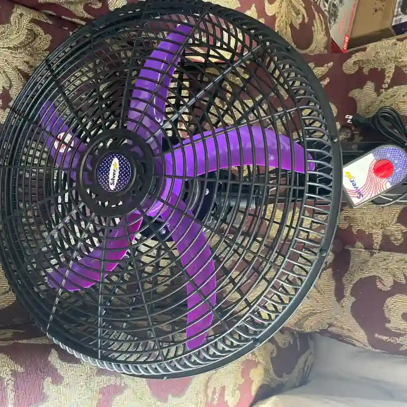 Ventilador marca SILVERAIR