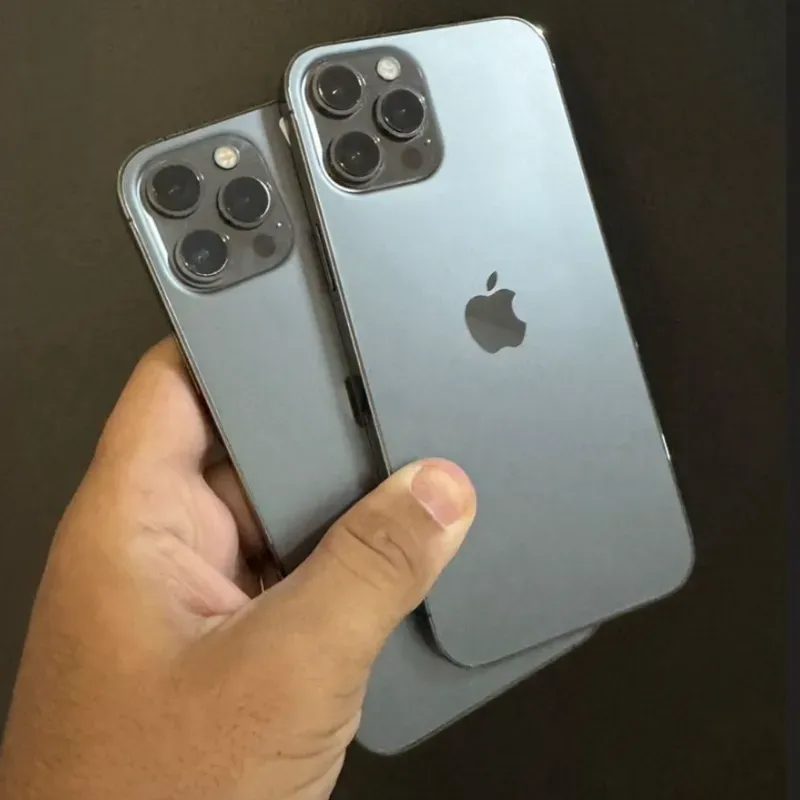 IPhone 12 Pro Max de 512 GB (Libre de Fábrica, 74% Batería y Pantalla reemplazada) Funciona FACE ID y TRUE TONE