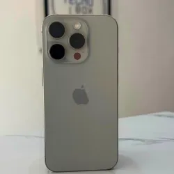 IPhone 15 Pro de 128 GB (Libre de Fábrica, Versión ESIM, 89% Batería)