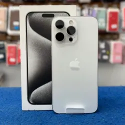 IPhone 15 Pro Max de 256 GB (Libre de Fábrica, 88% Batería)