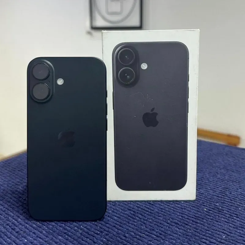 IPhone 16 de 128 GB (Libre de Fábrica, 100% Batería) 152 ciclos de carga.