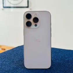 IPhone 16 Pro de 128 GB (Versión ESIM, 90% Batería)