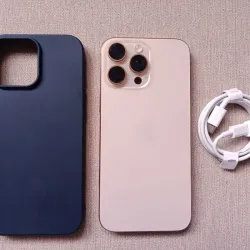 IPhone 16 Pro Max de 256 GB (Libre de Fábrica, 100% Batería) 85 ciclos de carga