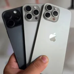 IPhone 16 Pro Max de 256 GB (Libre de Fábrica, 91% Batería)