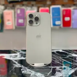 IPhone 16 Pro Max de 256 GB (Libre de Fábrica, 93% Batería)