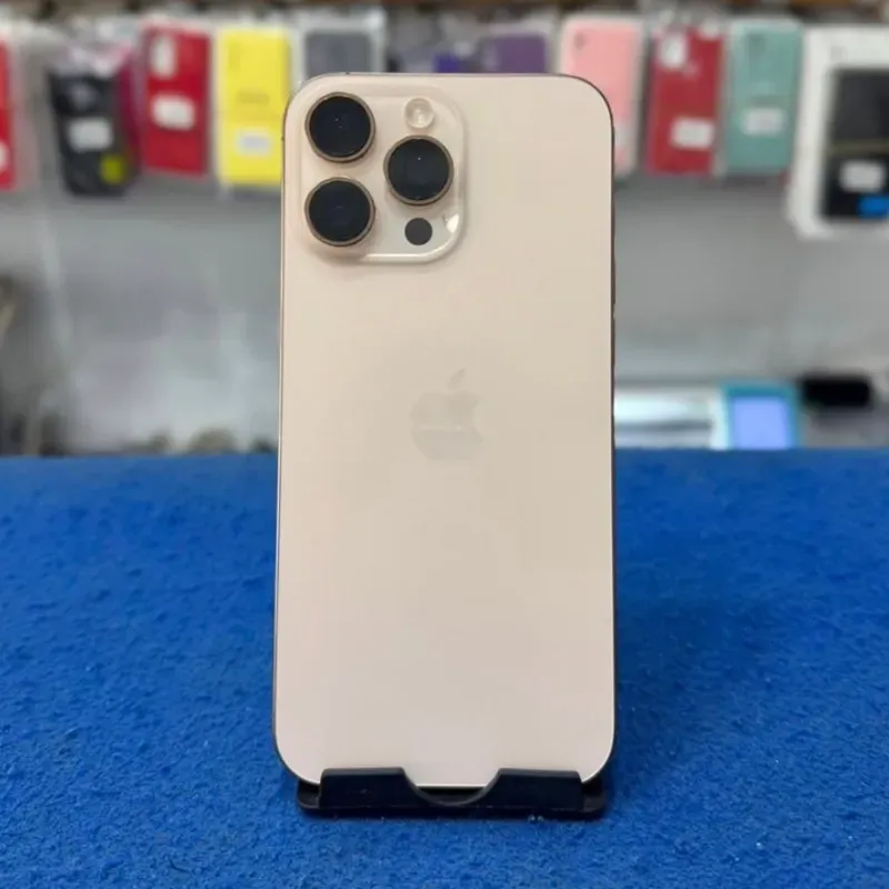 IPhone 16 Pro Max (Dual-Sim) de 256 GB (Libre de Fábrica, 95% Batería).