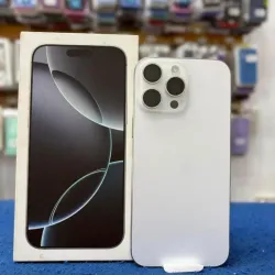 IPhone 16 Pro Max (Dual-Sim) de 256 GB (Libre de Fábrica, 95% Batería)